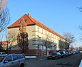 Einzeldenkmal der Sachgesamtheit Siedlung Schulze-Delitzsch-Straße: Häuserzeile (zus. mit Lewickistraße 65 und Toeplerstraße 68)