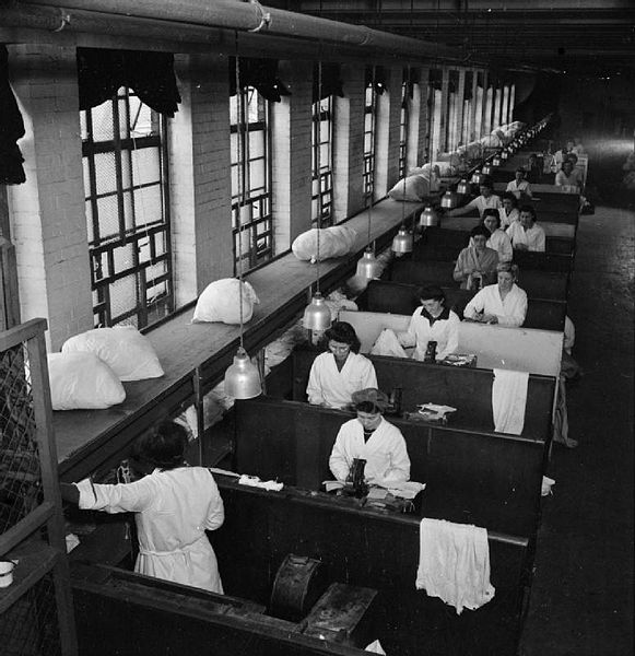 File:Laundry in Wartime- the work of Gleniffer Laundry, Catford, London, England, UK, 1944 D23272.jpg