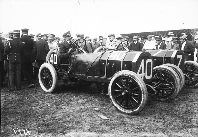File:Louis Wagner in his Fiat at the 1908 French Grand Prix at Dieppe (2).jpg