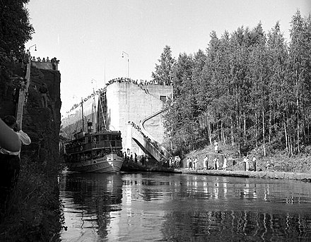 The Mälkiä lock, the first lock when leaving Saimaa, in 1956