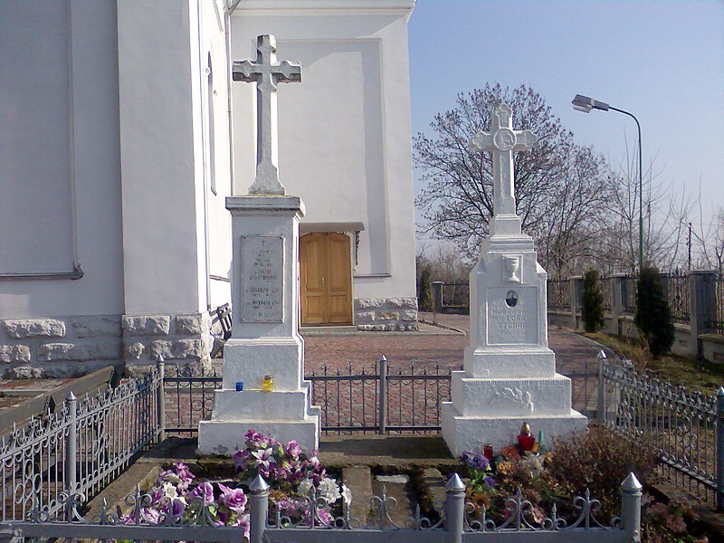 File:Mavkovychi, Lviv Oblast, Ukraine, 81552 - panoramio (1).jpg