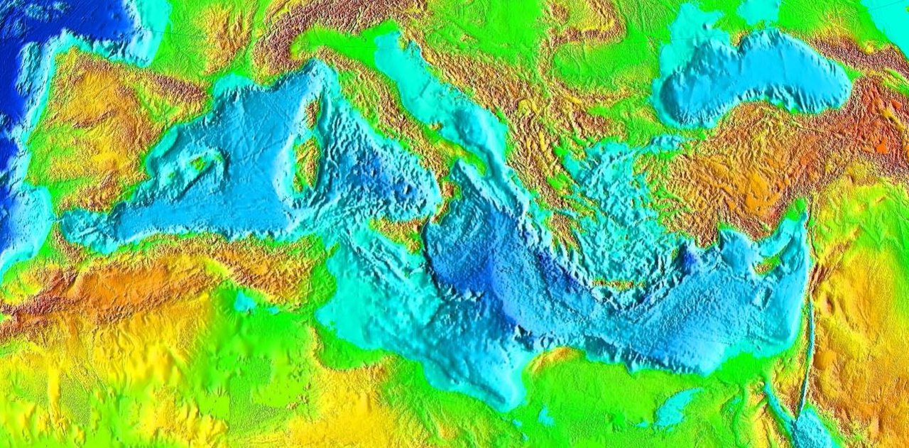 Рельеф черного моря без воды