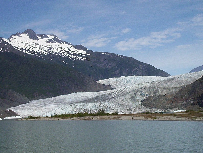 File:MendenhallGlacierAlaska.jpg