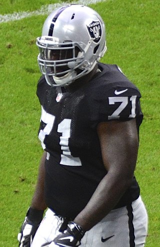 <span class="mw-page-title-main">Menelik Watson</span> English-born American football player (born 1988)