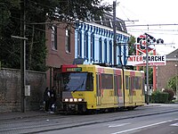 6 octobre 2005 Motrice BN LRV (série 7400) du TEC Charleroi sur la ligne 88 (actuel M1/M2) au terminus d'Anderlues Monument.