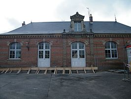 Gemeentehuis en school