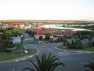 <span class="mw-page-title-main">Aston Bay, South Africa</span> Place in Eastern Cape, South Africa