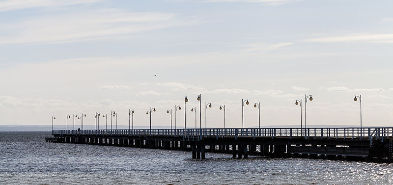 File:Muelle de Jurata, Península de Hel, Polonia, 2013-05-24, DD 16.jpg