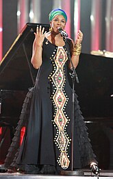 Концерт Нобелевской премии мира 2010 - India.Arie 3.jpg