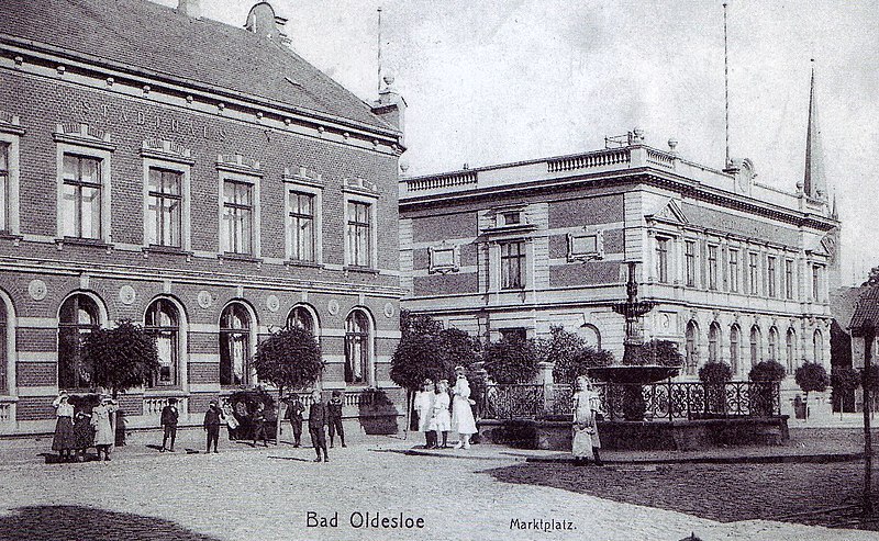 File:Oldesloe Markt 1900.jpg