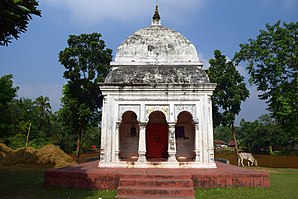 Panchamukhi Shiva Temple at Aminpur in Dakshin Dinajpur district 02.jpg