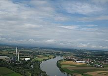 Pleinting, Sicht donauaufwärts, mit Kraftwerk, gegenüberliegend Hofkirchen