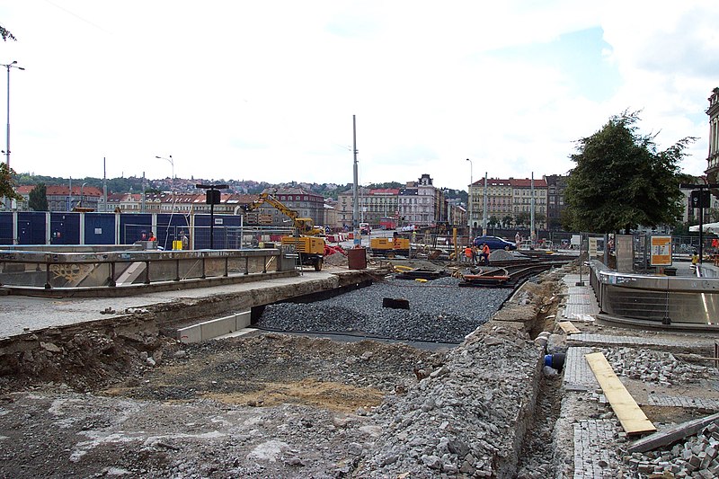 File:Praha, Nové Město, Palackého náměstí, rekonstrukce VIII.JPG