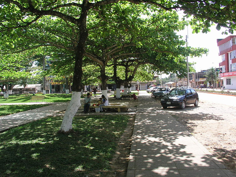 File:PuertoMaldonado Plaza de armas2.jpg