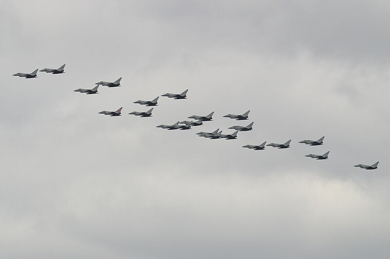 File:RAF100 Flypast -19 ‘COBRA TRIPLEX WARLORD’ formation. 10-7-2018 (44001371071).jpg