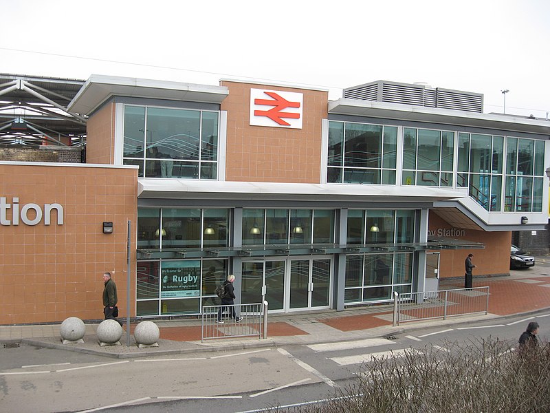File:Railway Station, Rugby, geograph 2293228 by Richard Rogerson.jpg