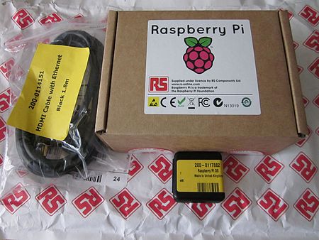 Tập_tin:Raspberry_Pi_Single_Board_Computer_in_Shipping_Box_with_Accessories.JPG