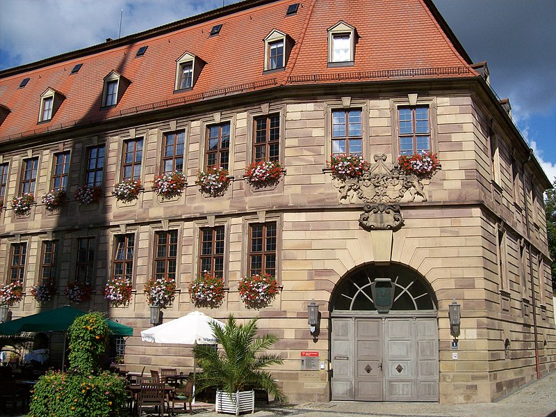 File:Rathaus - panoramio (37).jpg