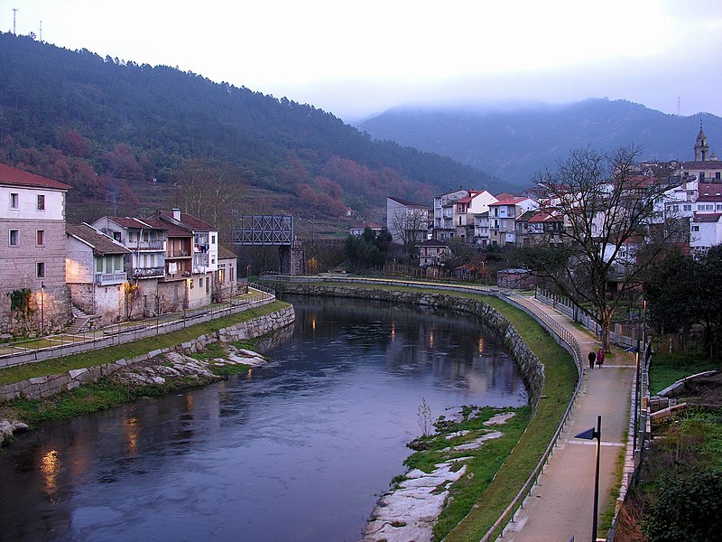 File:Ribadavia 060115 60.jpg