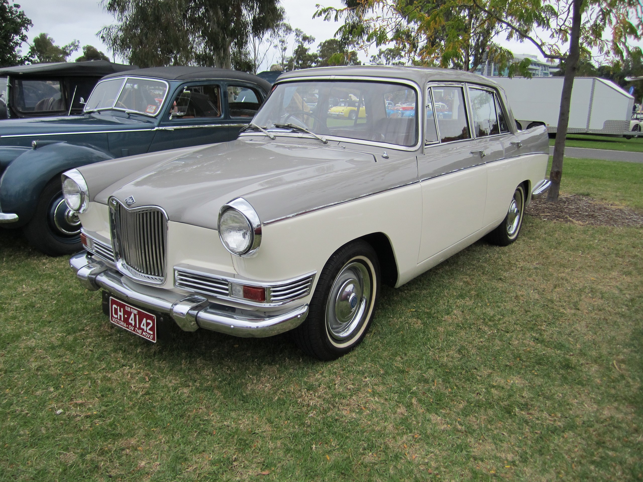 File:Riley 4-72 1965 front.jpg - Wikimedia Commons