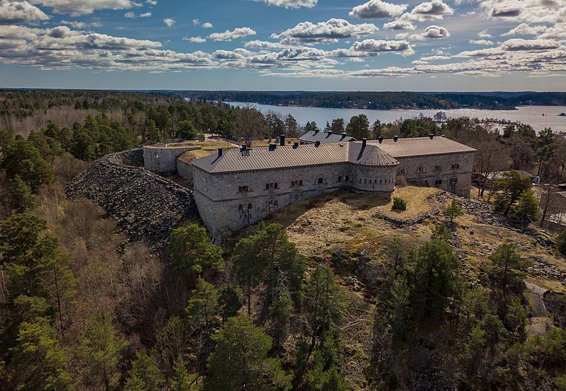 File:Rindö redutt, aerial view.jpg