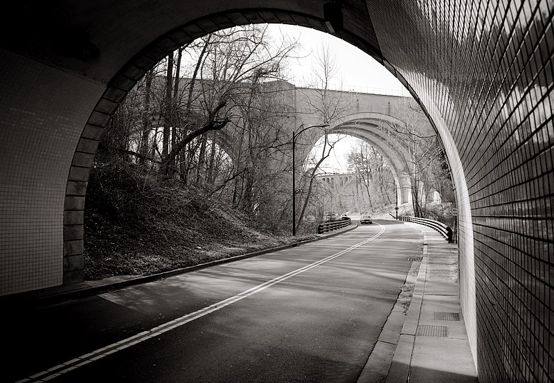 File:Rock Creek and Potomac Parkway tunnel.jpg