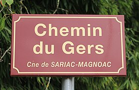 Gade i landsbyen Sariac-Magnoac (Hautes-Pyrénées) 1.jpg