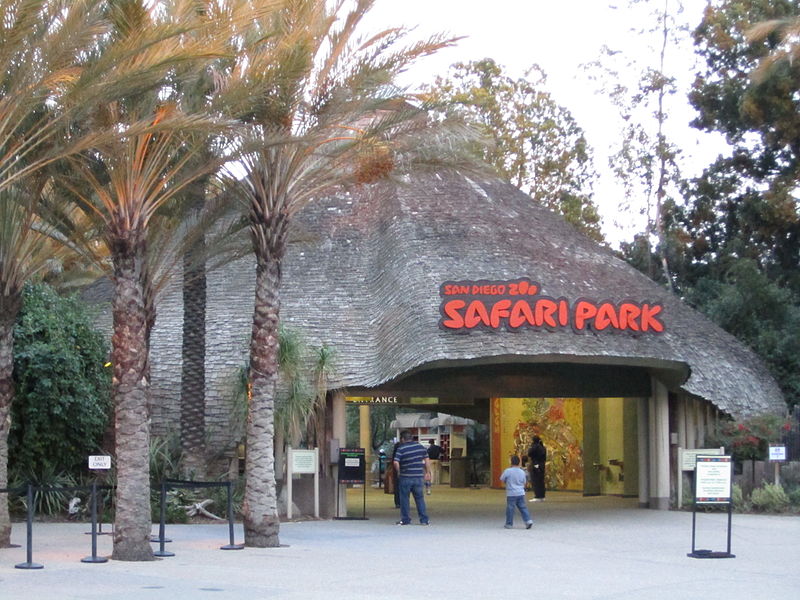 File:Safari Park Entrance.JPG