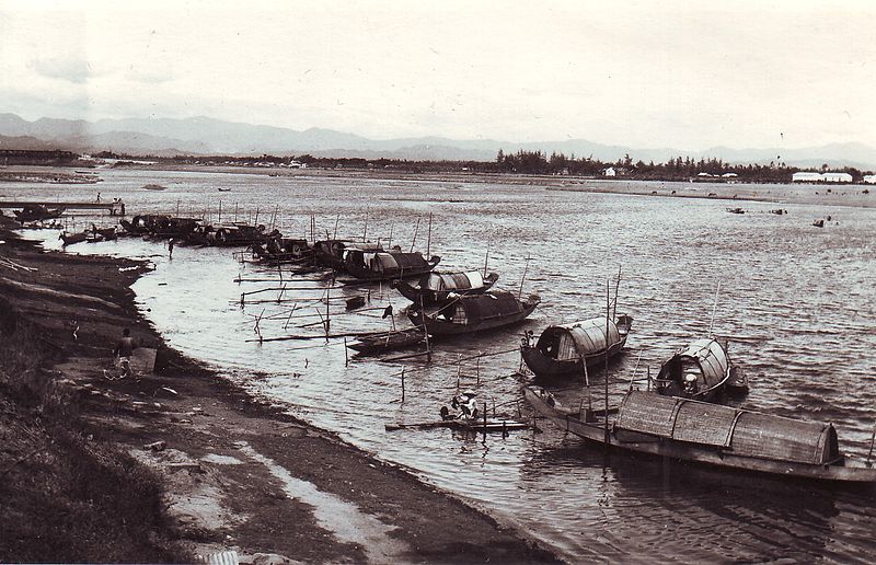 File:Sampans Along the Thach Han River August,1967.jpg