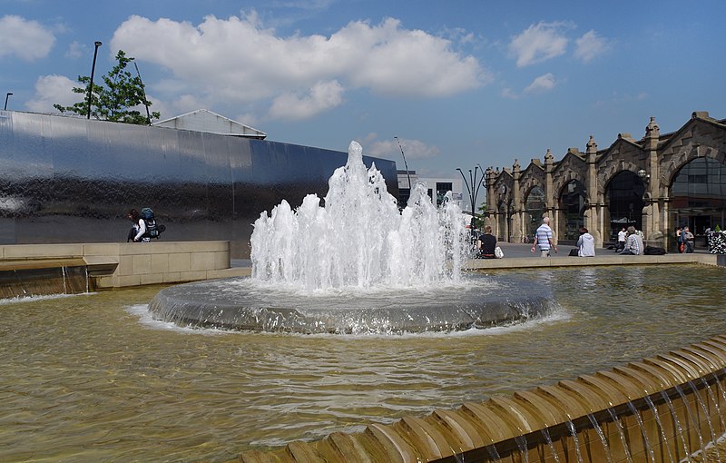 File:Sheffield station MMB 18.jpg