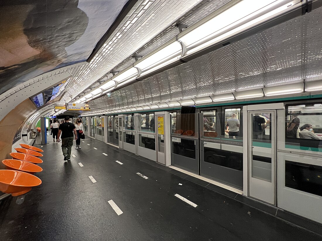 File:Station Reuilly Diderot Métro Paris Ligne 1 - Paris XII (FR75) - 2022-06-28 - 3.jpg