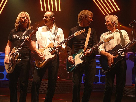 Статус кво википедия. Status Quo. Status Quo Band. Status Quo фото группы. Статус кво это.