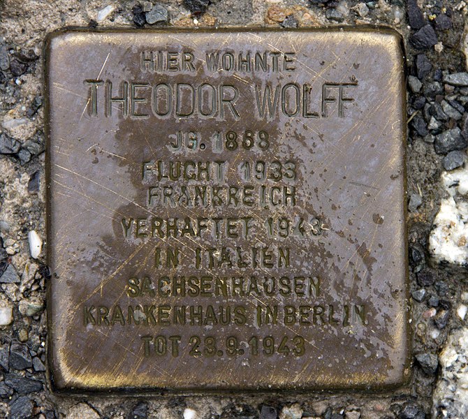 File:Stolperstein Hiroshimastr 19 (Tierg) Theodor Wolff.jpg