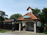 Čeština: Autobusová zastávka ve vsi Světví na Novohradsku, okres České Budějovice, Jihočeský kraj. English: Bus shelter in the village of Světví, České Budějovice District, South Bohemian Region, Czech Republic.