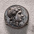 Syrakosai - 305-295 BC - silver tetradrachm - head of Kore - Nike decorating tropaion - Berlin MK AM 18201713