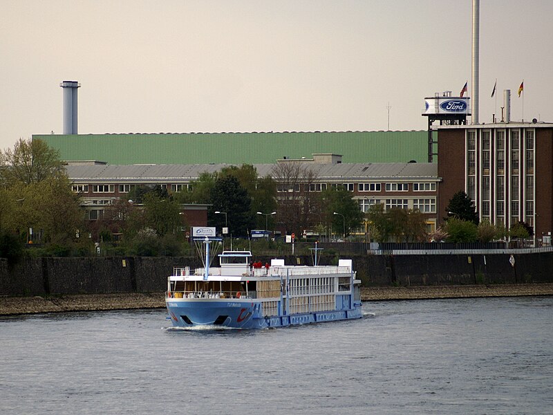 File:TUI Melodia (ship, 2011) 005.jpg