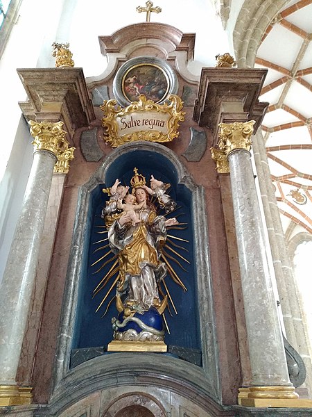 File:Taiskirchen im Innkreis - Pfarrkirche 1.jpg