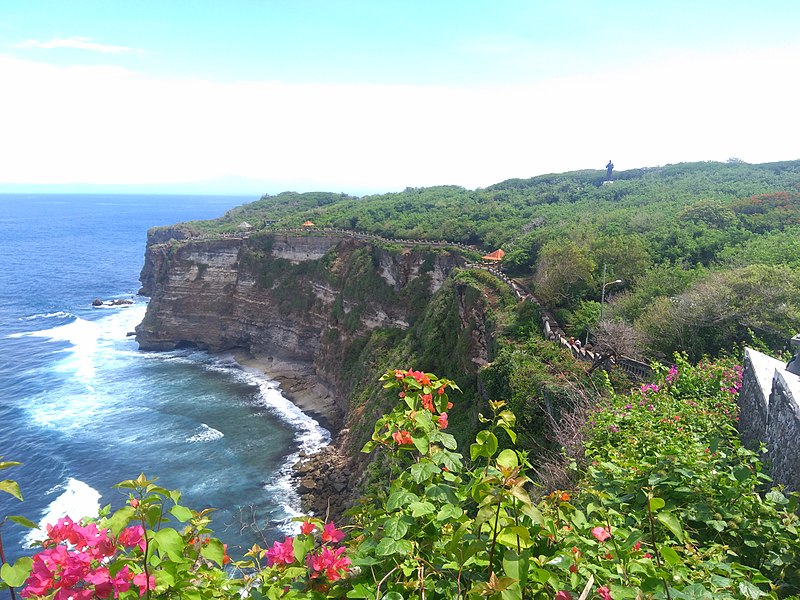 File:Tebing Uluwatu Bali 01.jpg