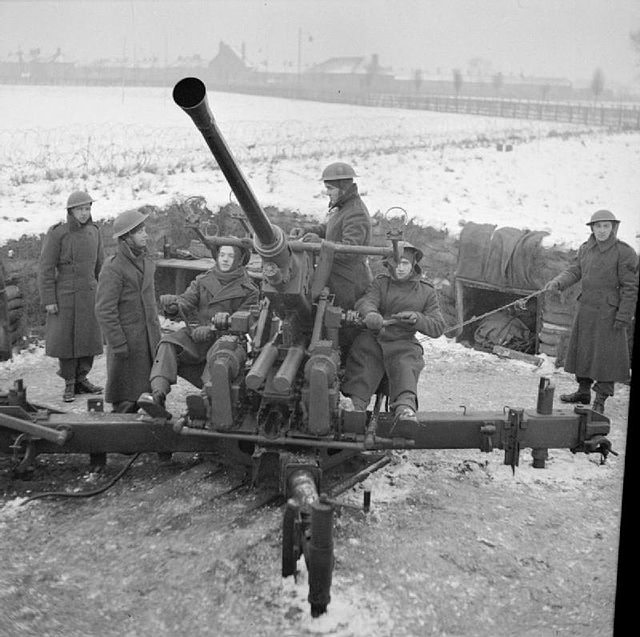 Bofors anti-aircraft gun of 117th LAA (Light Anti-Aircraft) Regiment at Billingham, County Durham, 21 January 1942; note the RUR badge on the side of 
