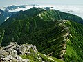 Una cresta de montaña en Japón