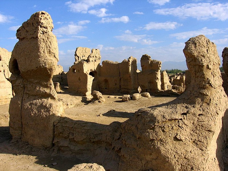 File:Turpan-jiaohe-ruinas-d16.jpg