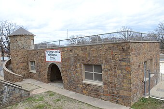 Twyman Park, Pool Building.JPG