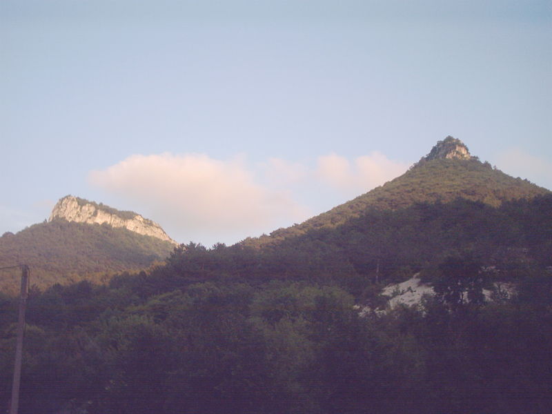 File:View of Mangup from North.jpg