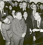 Visit of Chinese Vice Premier Deng Xiaoping to Johnson Space Center - GPN-2002-000077