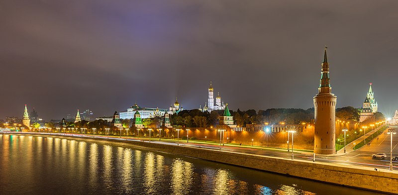 File:Vista general del Kremlin, Moscú, Rusia, 2016-10-03, DD 18-19 HDR.jpg