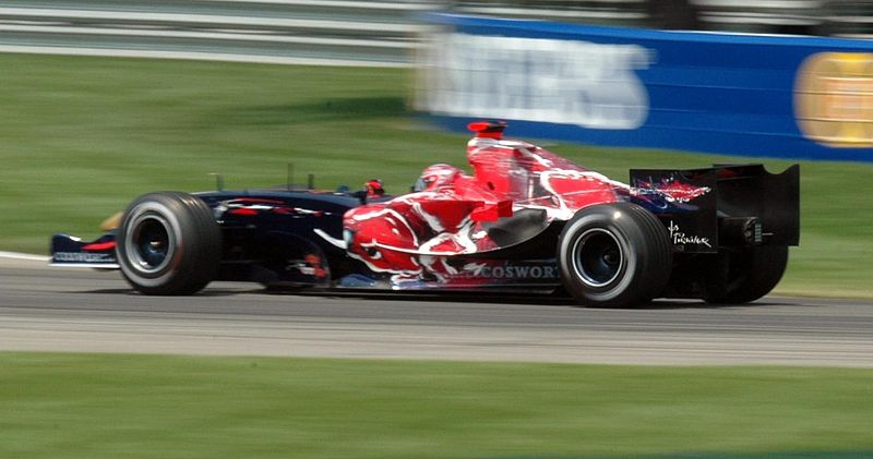 File:Vitantonio Liuzzi 2006 USA (crop).jpg