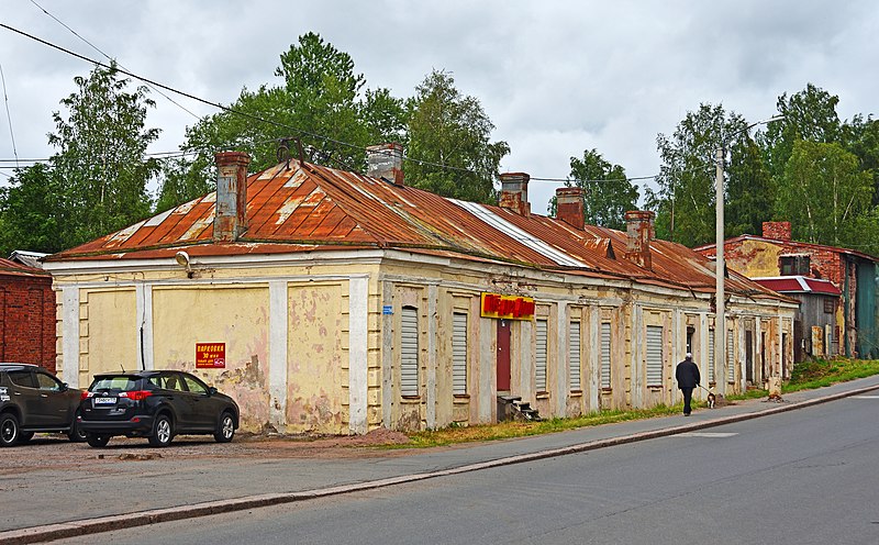 File:Vyborg PetrovskayaEmbankment9A 006 8038.jpg