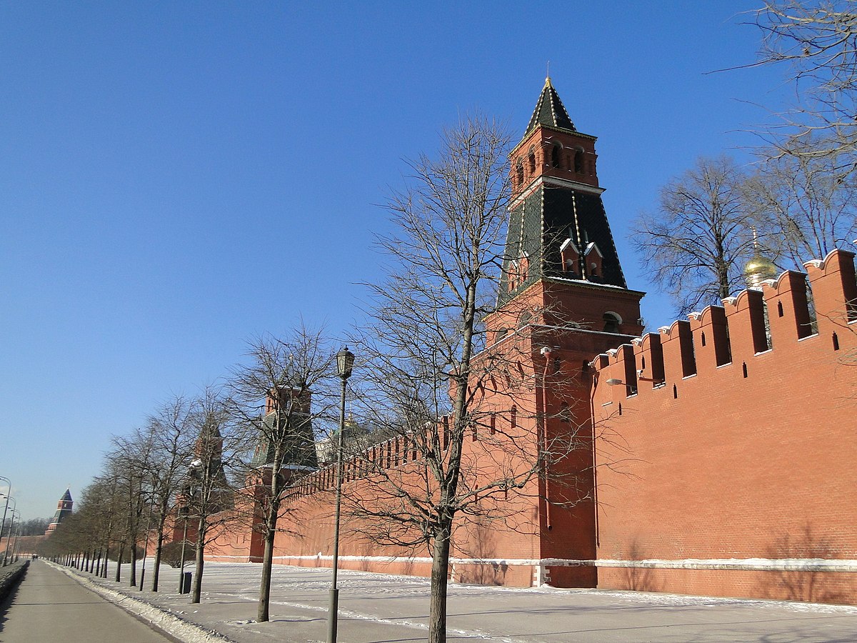 петровская башня московского кремля