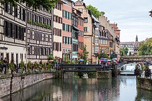 Straßburg: Name der Stadt, Geographie, Geschichte