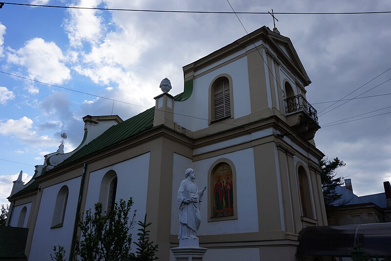 File:Львівські памятки Церква святих апостолів Петра і Павла.jpg